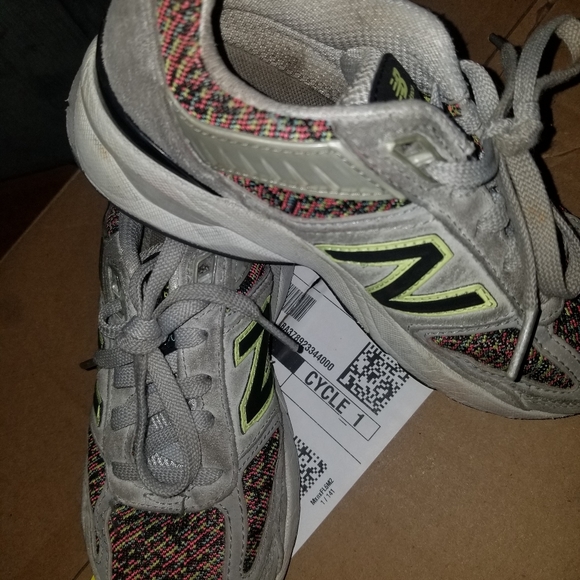 New Balance - Picture 3 of 3